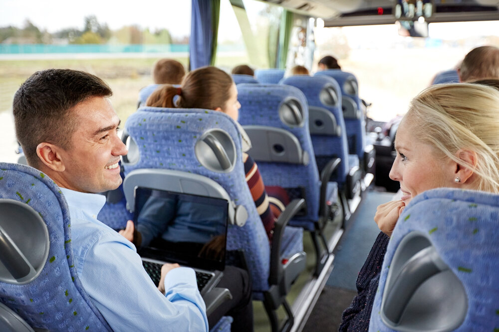 Alquiler de autobuses para traslado de festivalesq
